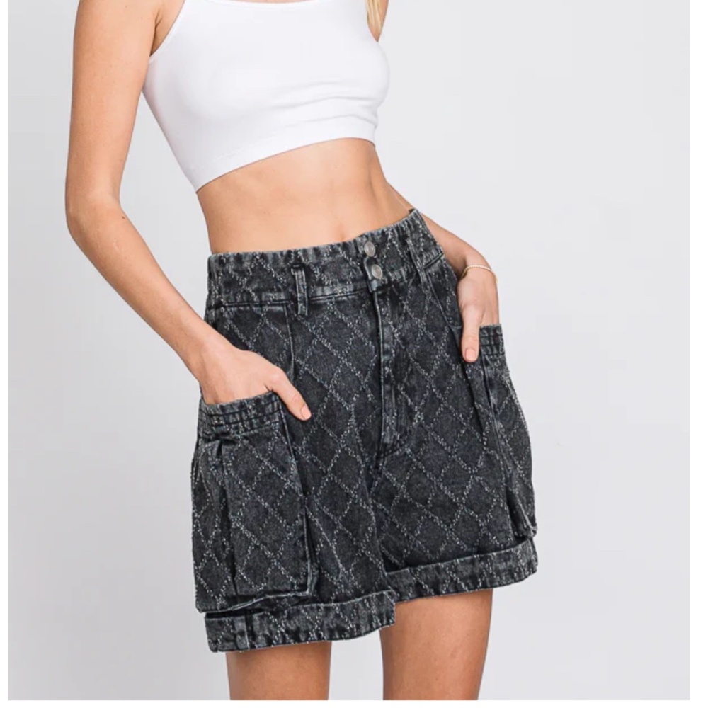 Oli & Hali Black Washed Denim Cargo Shorts - Picture 2 of 5